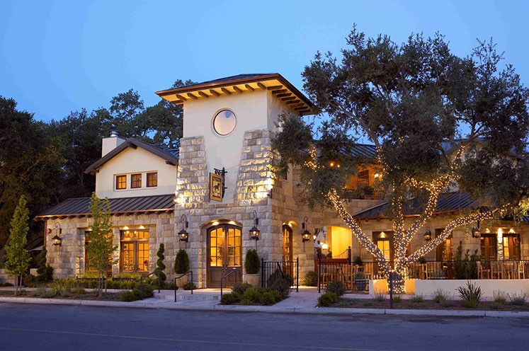 Hotel Cheval in Paso Robles in the evening